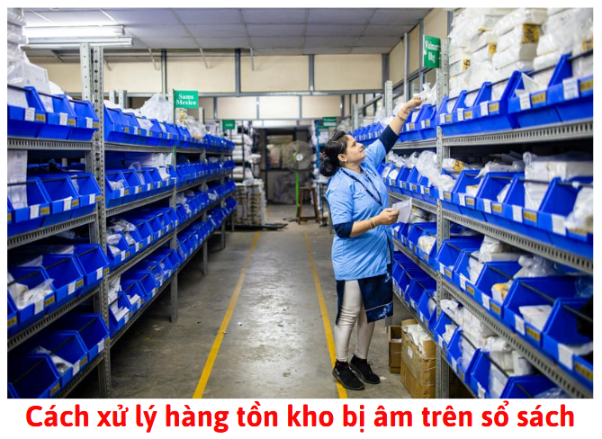 cach-xu-ly-hang-ton-kho-bi-am-tren-so-sach-moi-nhat-2025