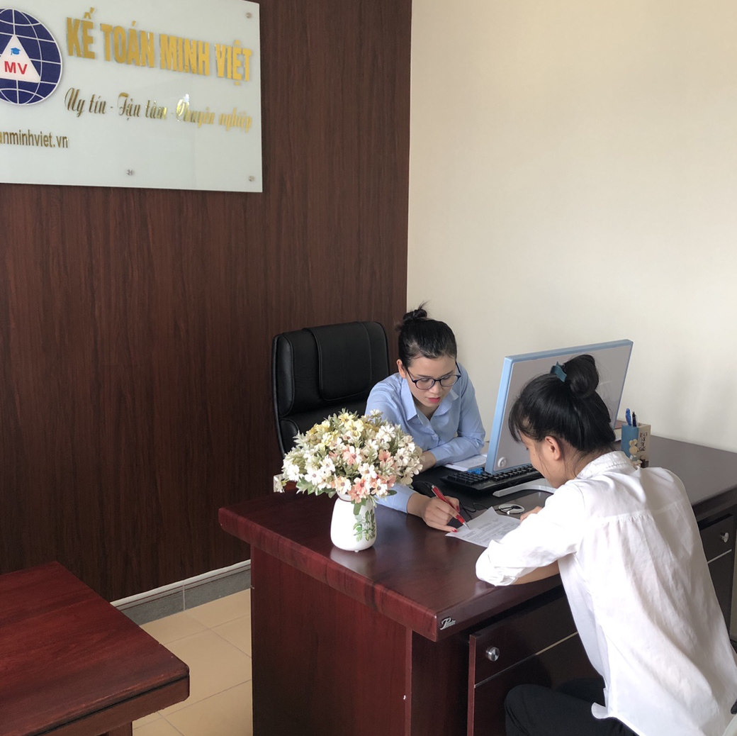 trung tâm kế toán tại long biên